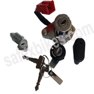 Bajaj avenger 2025 helmet lock